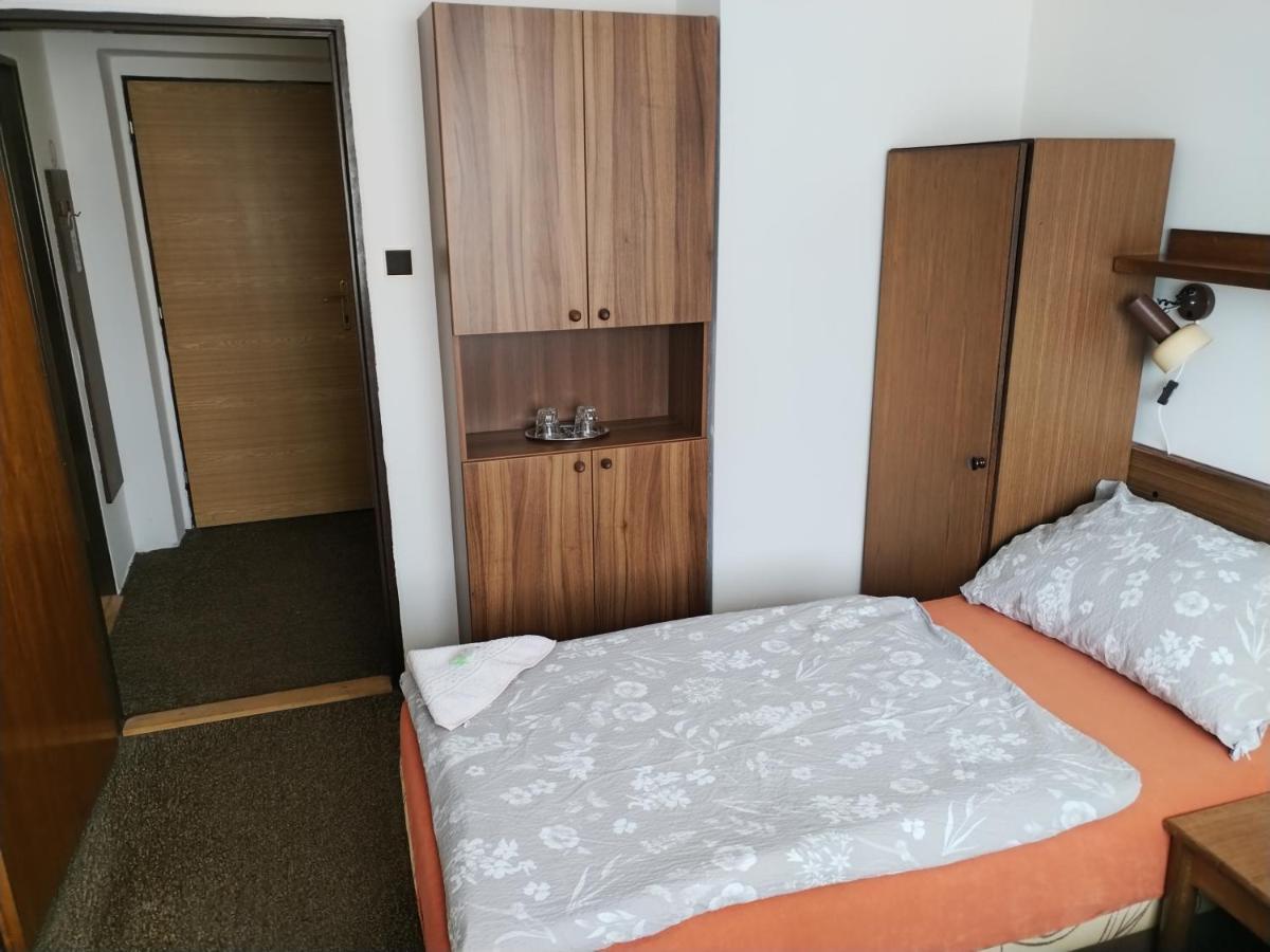 Pension Sparta Praha Exteriér fotografie